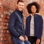 Unisex Softshell Jacke für Damen und Herren in Dunkelblau, winddicht und wasserabweisend – ideal für Outdoor-Aktivitäten