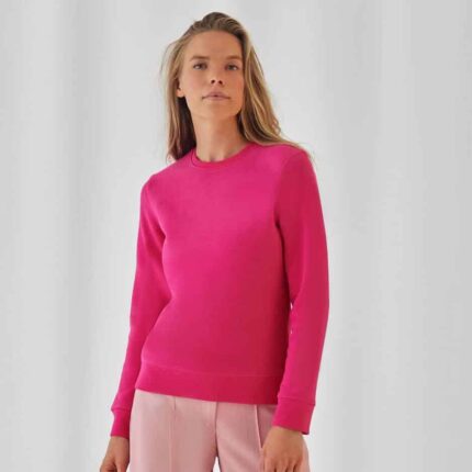 QUEEN Damen Sweatshirt mit Rundhalsausschnitt in kräftigem Pink – modern, bequem und stylisch.