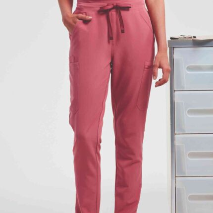 Damen-Stretch-Cargohose in Rosa mit Seitentaschen, ideal für medizinisches Personal